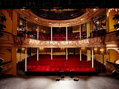 Бүгін – Дүниежүзілік театр күні