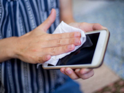 Смартфон экранында 7 мыңға жуық бактерия мен вирус болуы мүмкін – маман