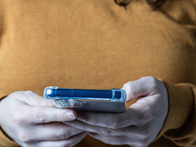 Смартфонға 6 сағаттан артық қарау жүрекке қауіпті