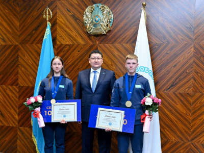 Абай облысында әлем чемпиондарына қаржылай сыйақы табысталды