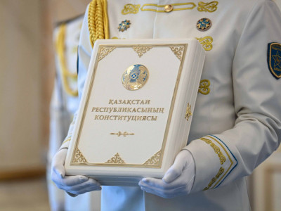 Жаңа Конституция тұрғын үйден заңсыз шығаруға тыйымды күшейтті