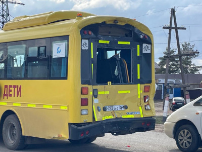 БҚО-да оқушылар мінген автобус жол апатына түсті