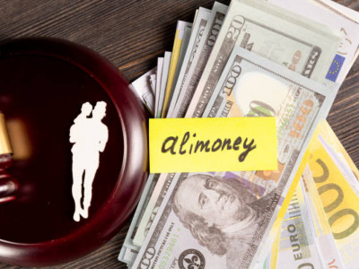 Абай облысында алимент төлеуден жалтарған екі адам сотталды