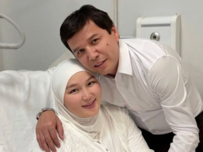 "Кім туу керек?": Абай Бегейдің қызы екінші анасын сынағандарға жауап берді