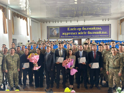 Дзюдошы Әбиба Әбужақынова Ұлттық ұлан сарбаздарымен кездесті