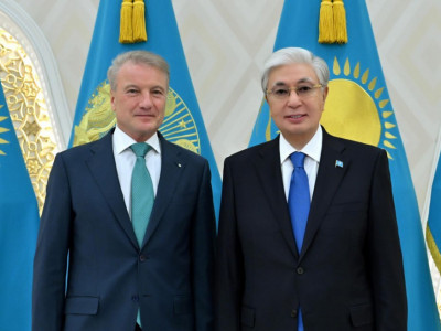 Мемлекет басшысы Сбербанктің басқарма төрағасымен кездесті