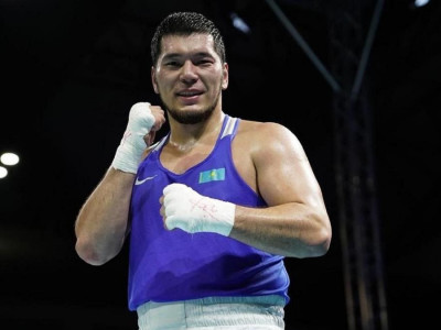 Азия чемпионаты: Айбек Оралбай ширек финалда этникалық қазақ боксшысымен кездеседі