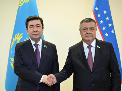 Қазақстан мен Өзбекстан депутаттары сауда-экономикалық ынтымақтастық мәселесіне ерекше мән беріп отыр