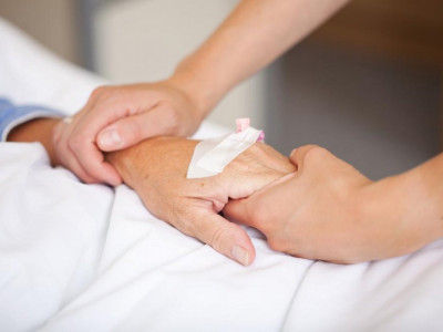 82 жастағы қария күйеу баласына бүйрегін беріп, ажалдан арашалап қалды