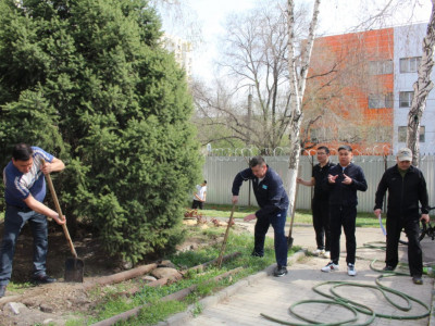 «Таза Қазақстан»: Ұлттық ұлан әскери қызметшілері  сенбілікке белсене қатысты