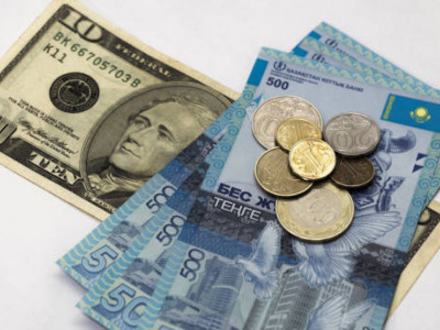 Доллар бағасы 465 теңгеге түсті