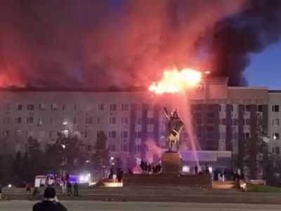 Ақтөбеде облыстық әкімдік ғимаратынан өрт шықты (ВИДЕО)