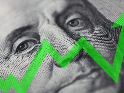 Доллар бағасы бірден 12 теңгеге көтерілді