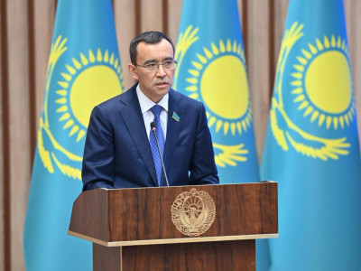 Мәулен Әшімбаев Самарқандта қазақ-өзбек зиялылары форумына қатысты