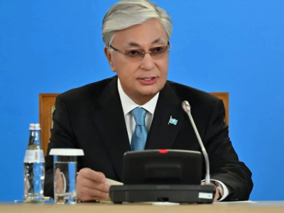 Мемлекет басшысы белгілі ғалымдарды марапаттады