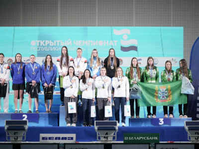 Түркістандық жүзушілер халықаралық чемпионатта қос алтын еншіледі