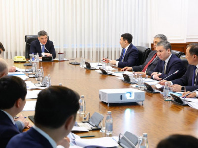 Олжас Бектенов көлік-транзиттік әлеуетті дамыту бойынша кеңес өткізді