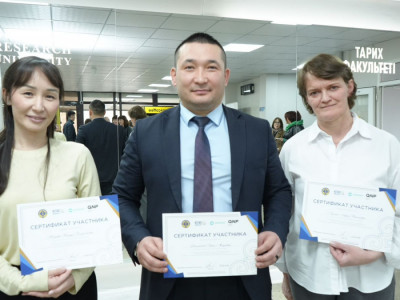 Қарағандыда кітап оқитын үздік мемлекеттік қызметкерлер анықталды