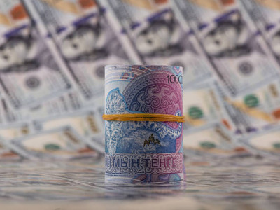 «ҚазТемірТранс» АҚ бұрынғы вице-президенті 5,2 млрд теңге жымқырып, шетелге қашып кеткен