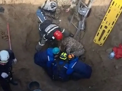 Павлодарда адамдарды топырақ басып қалды: аман қалған жұмысшылардың жағдайы қалай