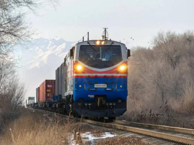 Екі теміржол стансасында заңсыз жүкпен жүрген көліктер анықталды