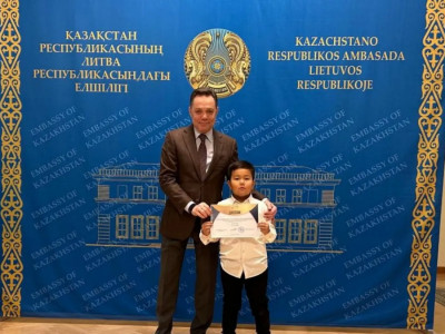 Қандас студент және оқушылар арасында өткен шығармашылық байқау аяқталды