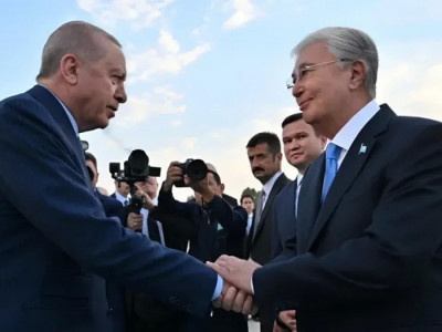 Қасым-Жомарт Тоқаев дипломатиялық форумға қатысу үшін Анталиядағы NEST конгресс орталығына келді