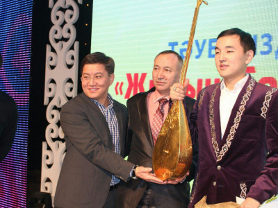 «Түркияда тексерістен өткен»: Айтыскер Айтақын Бұлғақовқа қатерлі ісік диагнозы қойылды (ВИДЕО)