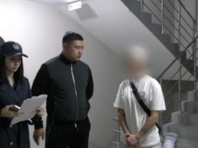 Өскеменде есірткі саудалаған курьер ұсталды