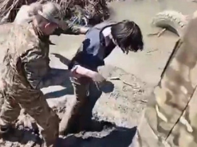 Қарағандыда батпақта қалған екі жасөспірімді құтқарушылар аман алып шықты