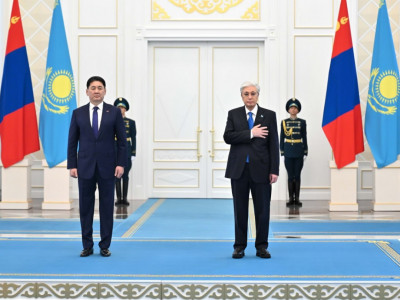 Ақордада Моңғолия Президенті Ухнаагийн Хурэлсухты қарсы алу рәсімі өтті