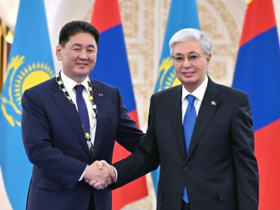 Тоқаев Моңғолия президентін «Алтын Қыран» орденімен марапаттады