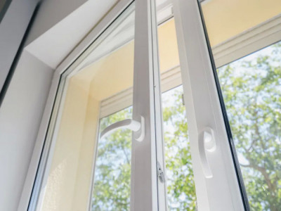 6 жастағы бала Астанада көпқабатты үйдің терезесінен құлап, көз жұмды