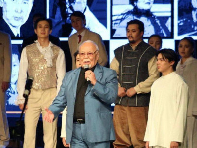 «Жаңа ғасыр» театрына Асанәлі Әшімовтің есімі берілді