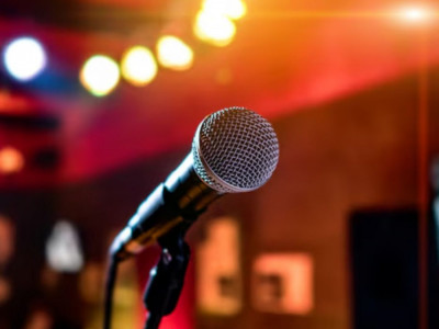 Фонограммамен ән айтатын әншілерге бұрын-соңды болмаған қатаң талап қойылды