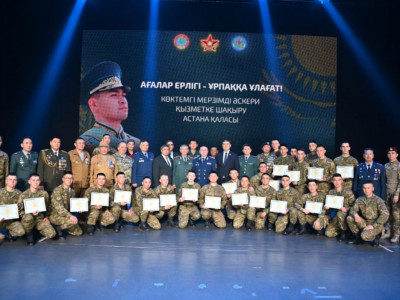 Астанада әскери борышын өтегендерге мыңнан аса білім гранты табысталды