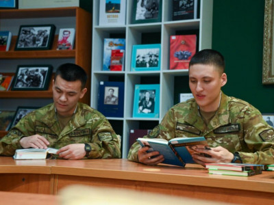 Әскери бөлімдер мен мекемелерде 322 кітапхана жұмыс істейді – Қорғаныс министрлігі