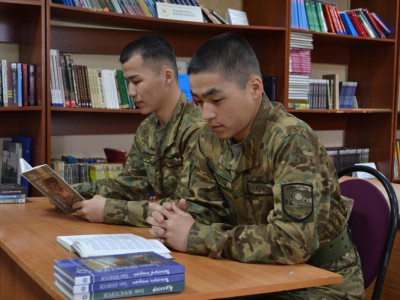 Ұландықтар Ұлттық кітап күнін атап өтті