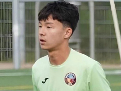 "Барселонамен" келісімшартқа отырған қазақстандық футболшыға қатысты қуанышты хабар шықты