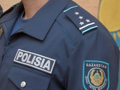 Оралда полицейлер ірі көлемде ақша ұрлаған күдіктіні ұстады