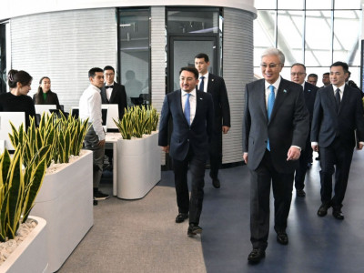 Президент Alem.ai халықаралық жасанды интеллект орталығын аралады