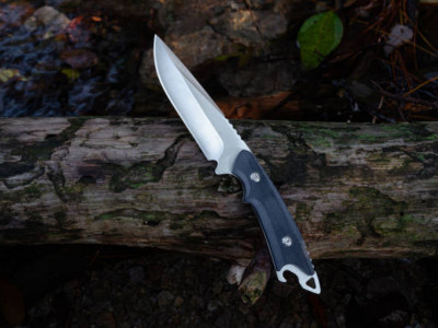 Ақмола облысында жас жігітті бұрынғы сыныптасы пышақпен жарақаттады