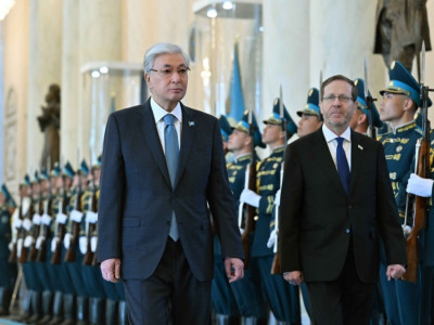 Қазақстанға ресми сапармен Израиль президенті келді