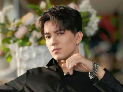 "Ерекше жаңалықты бөліскім кеп тұр": Димаш Құдайберген қуанышты хабарын айтты (ВИДЕО)