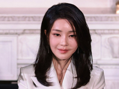 Оңтүстік Кореяда бұрынғы президенттің әйелі 4 жылға түрмеге тоғытылды