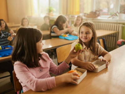 Жомарт болу адамды бақытты етеді – зерттеу