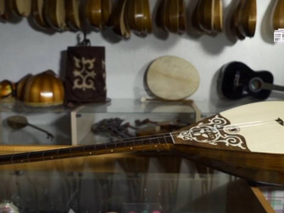 Енді домбыраны ұшаққа қол жүгi ретінде тегін алып кіруге болады