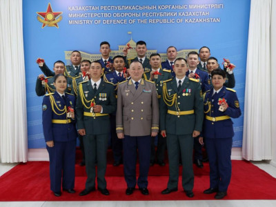 Отан қорғаушылар күнінде әскери қызметкерлерге баспана кілті табысталды