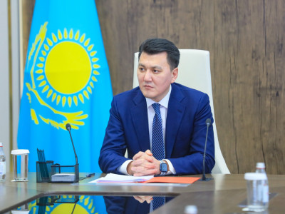 Ерлан Қарин: Заңнаманы үйлестіру елімізді өркендетудің жаңа кезеңі басталғанын айғақтайды