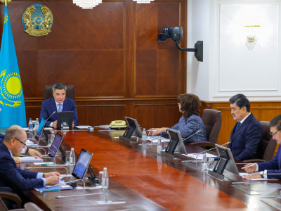 Үкімет басшысы Президенттің «Таза Қазақстан» бастамасын жүзеге асыру бойынша отырыс өткізді